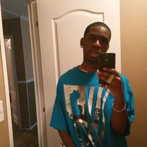 Meet your Posher, Devonte